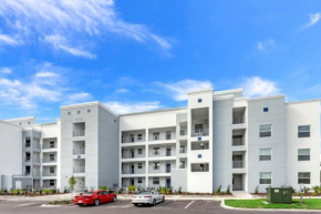 Amazing Story Lake Brand New Condo townhouse